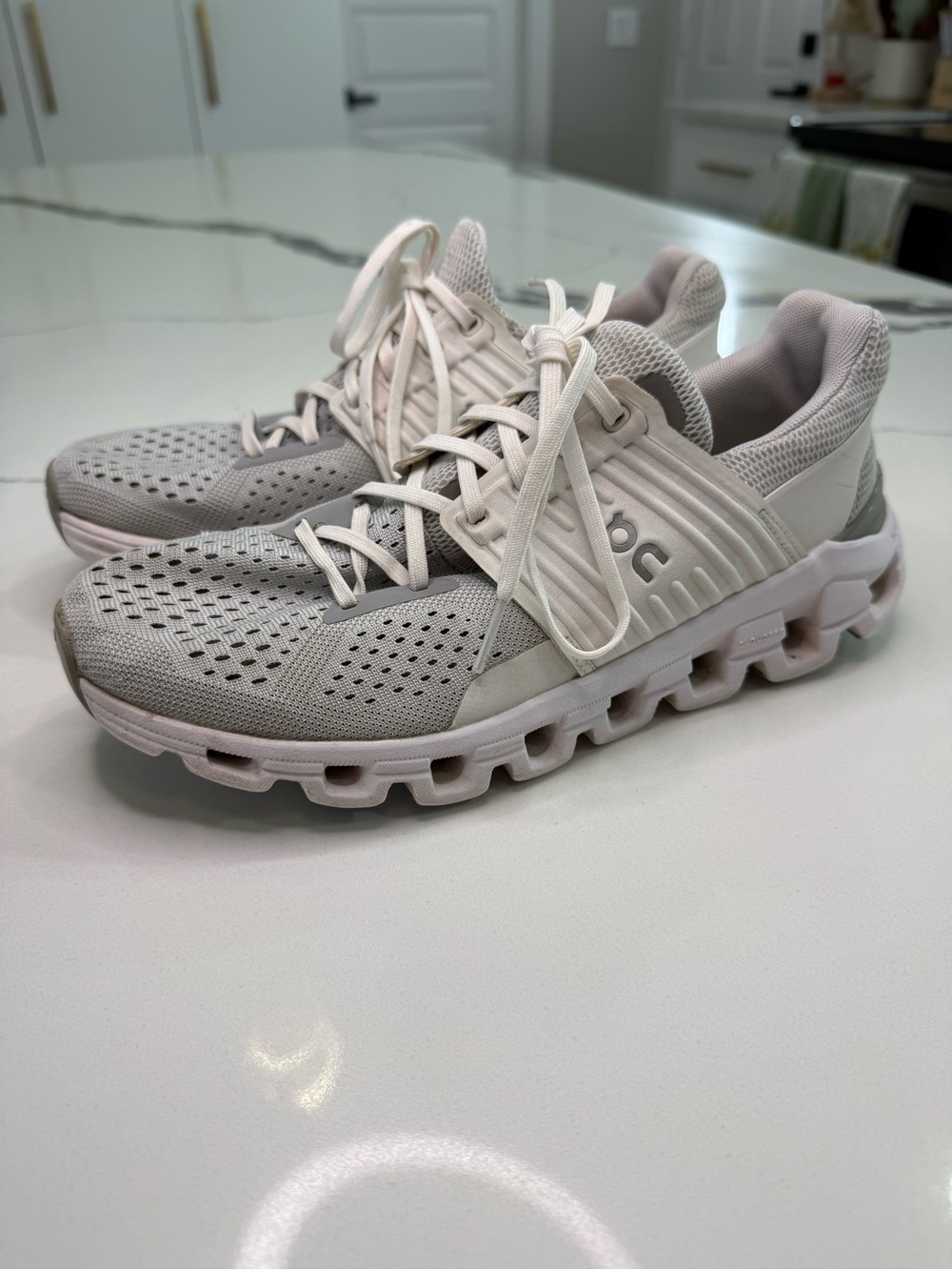 On Running Cloudswift Glacier White Women's Size 8 Running Shoes Sneaker 41.9957